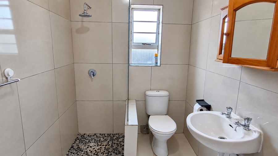 To Let 1 Bedroom Property for Rent in Kensington Western Cape